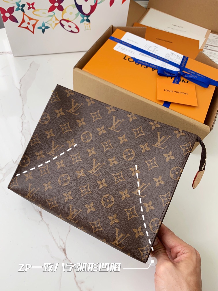 LV Clutch Bags